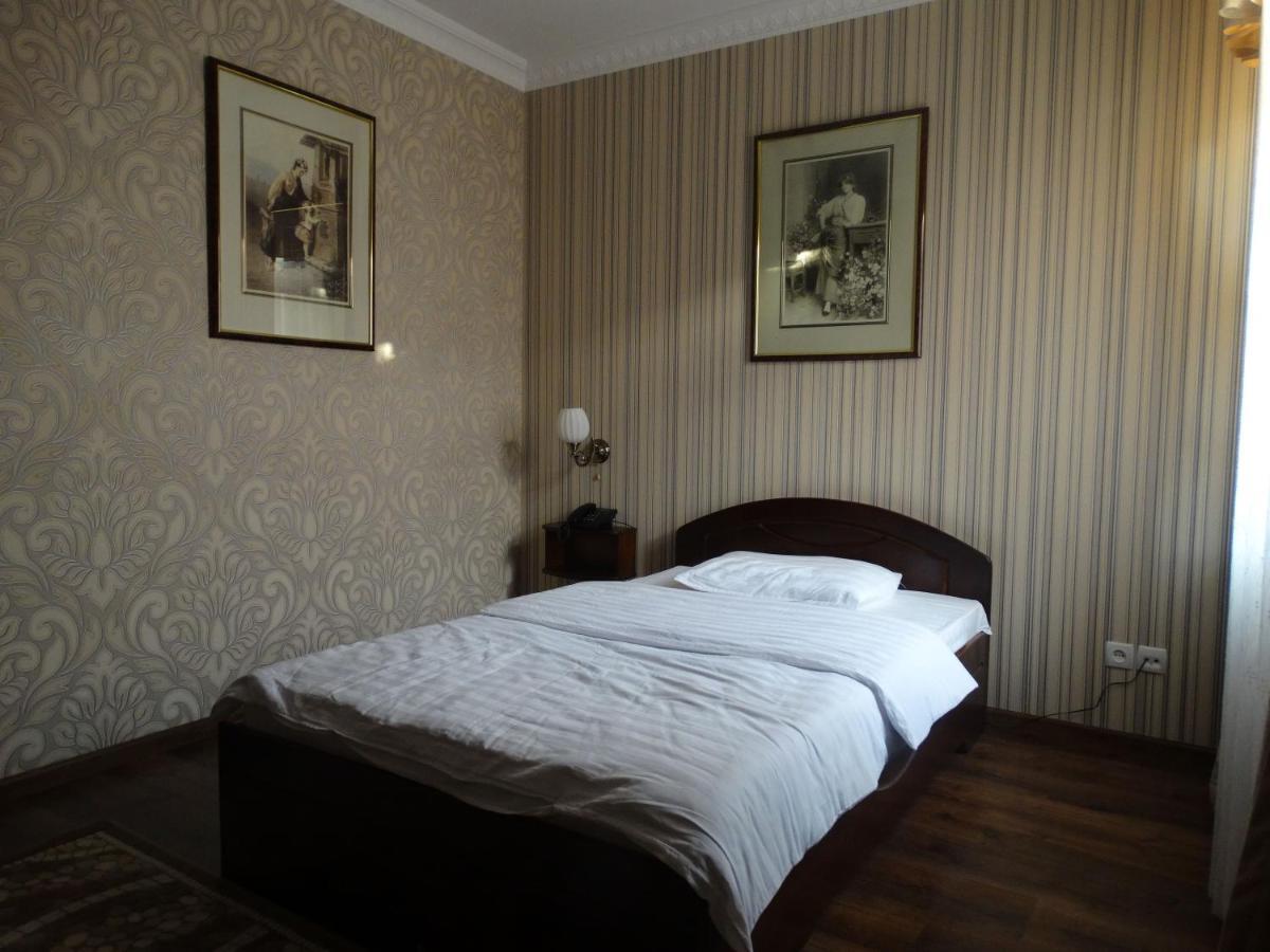 Hotel Papillon 塔什干 外观 照片